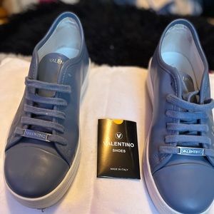 Authentic Valentino Sneakers ❤️